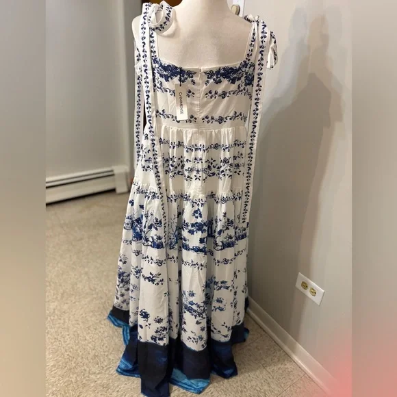 Commense Blue and White Floral Maxi Dress - Picture 10 of 10